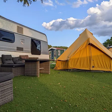 Holiday Miedzyzdroje Wapnica Marina With Private Beach And Boat Facility Campingplads